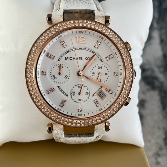 Michael Kors Accessories - Michael Kors Parker Women’s Watch with leather band rose gold